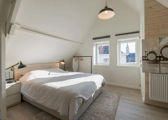 Private Bathroom King Room